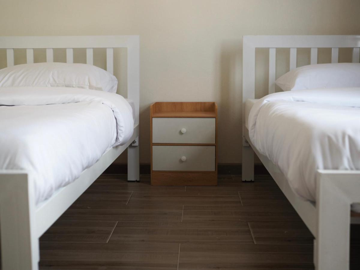 Krung Tone Hostel Bangkok Kültér fotó