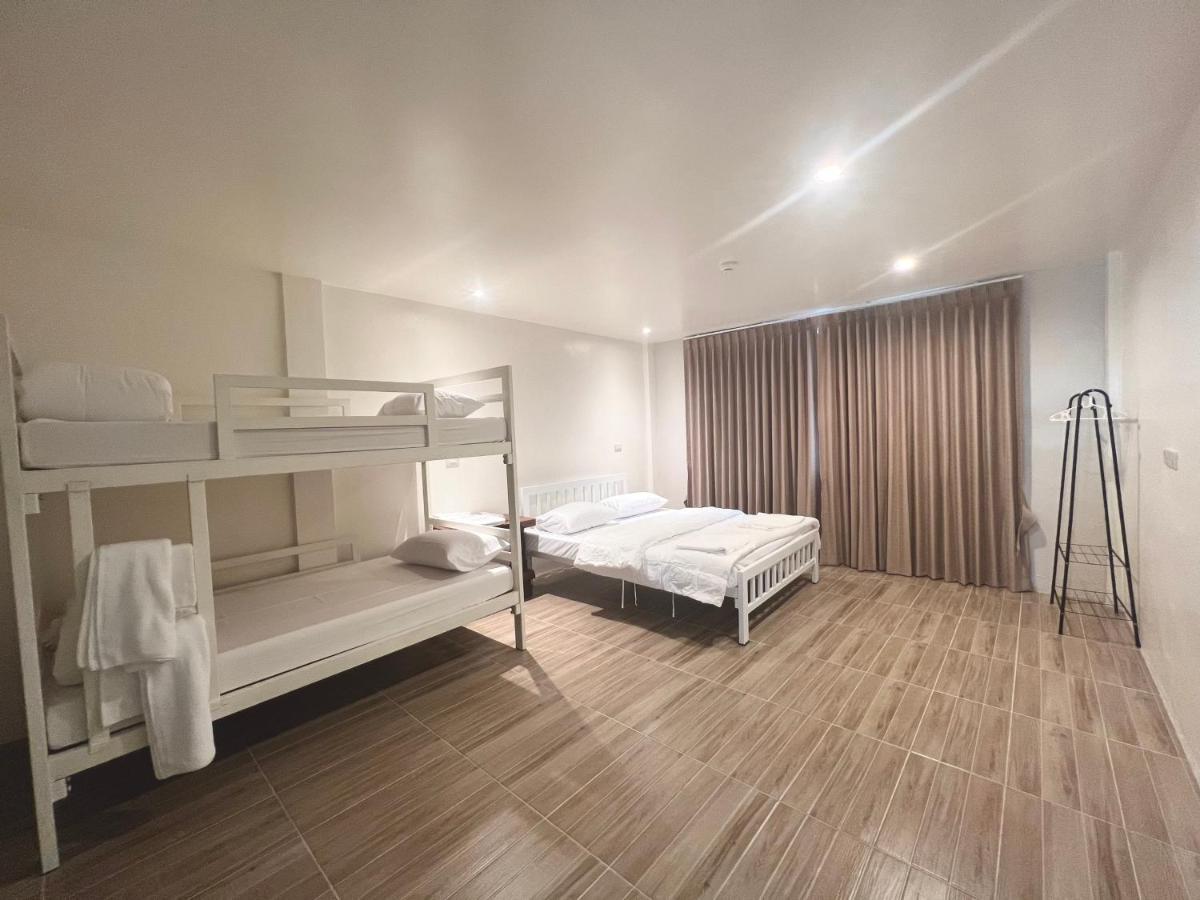 Krung Tone Hostel Bangkok Kültér fotó