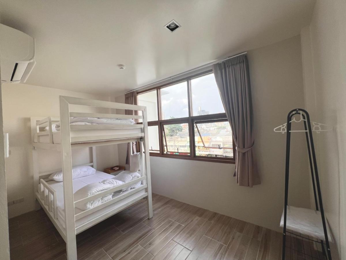Krung Tone Hostel Bangkok Kültér fotó