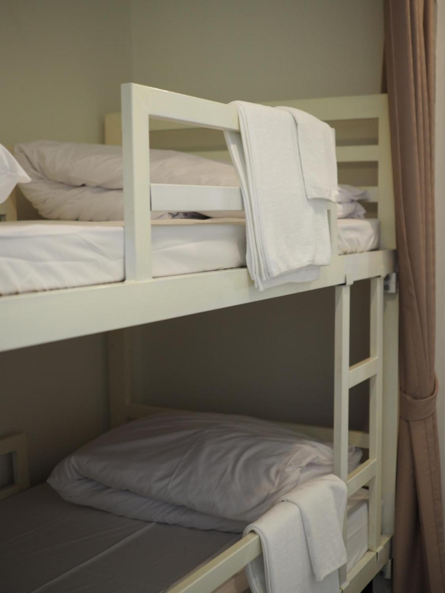 Krung Tone Hostel Bangkok Kültér fotó