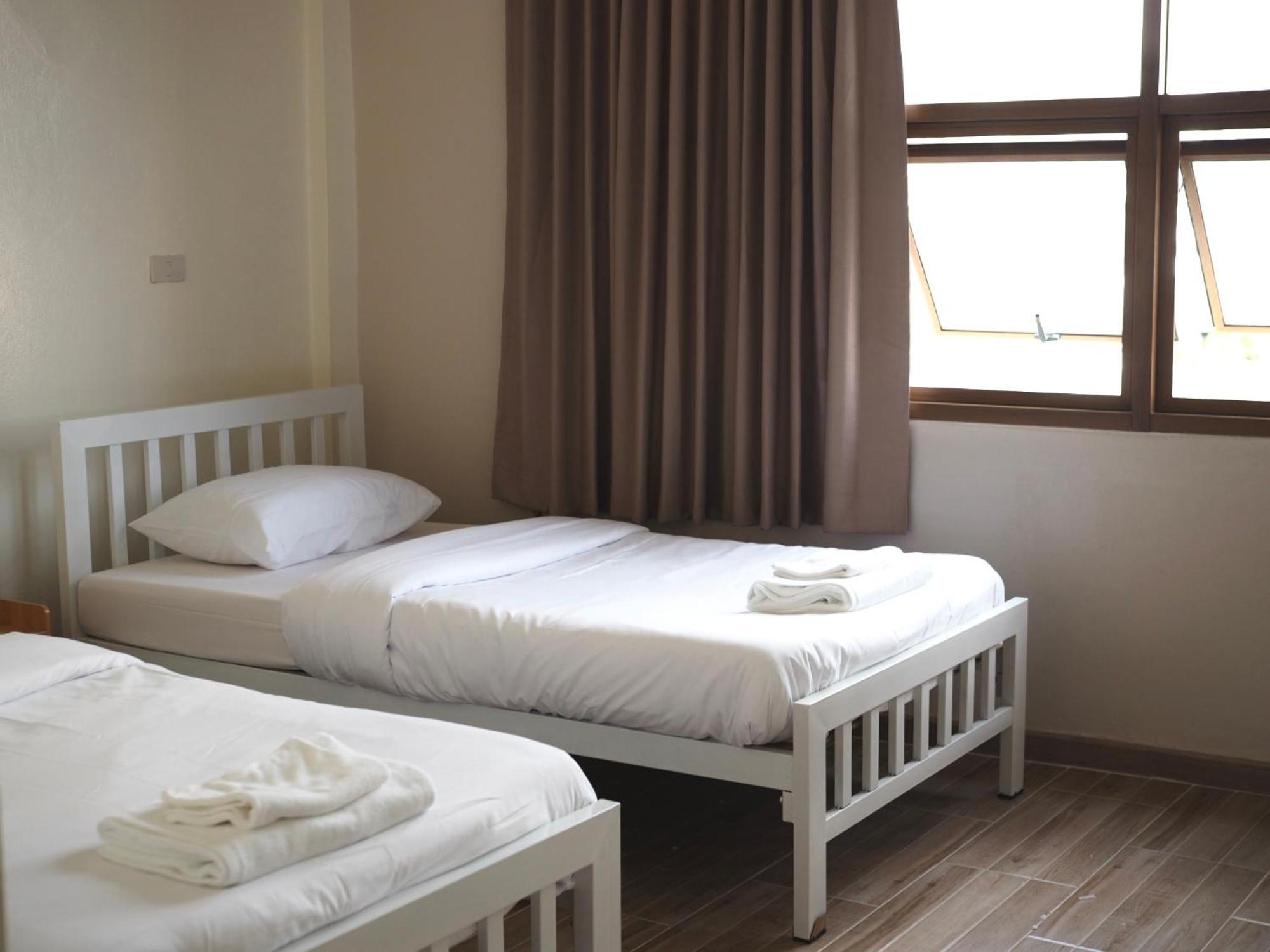 Krung Tone Hostel Bangkok Kültér fotó