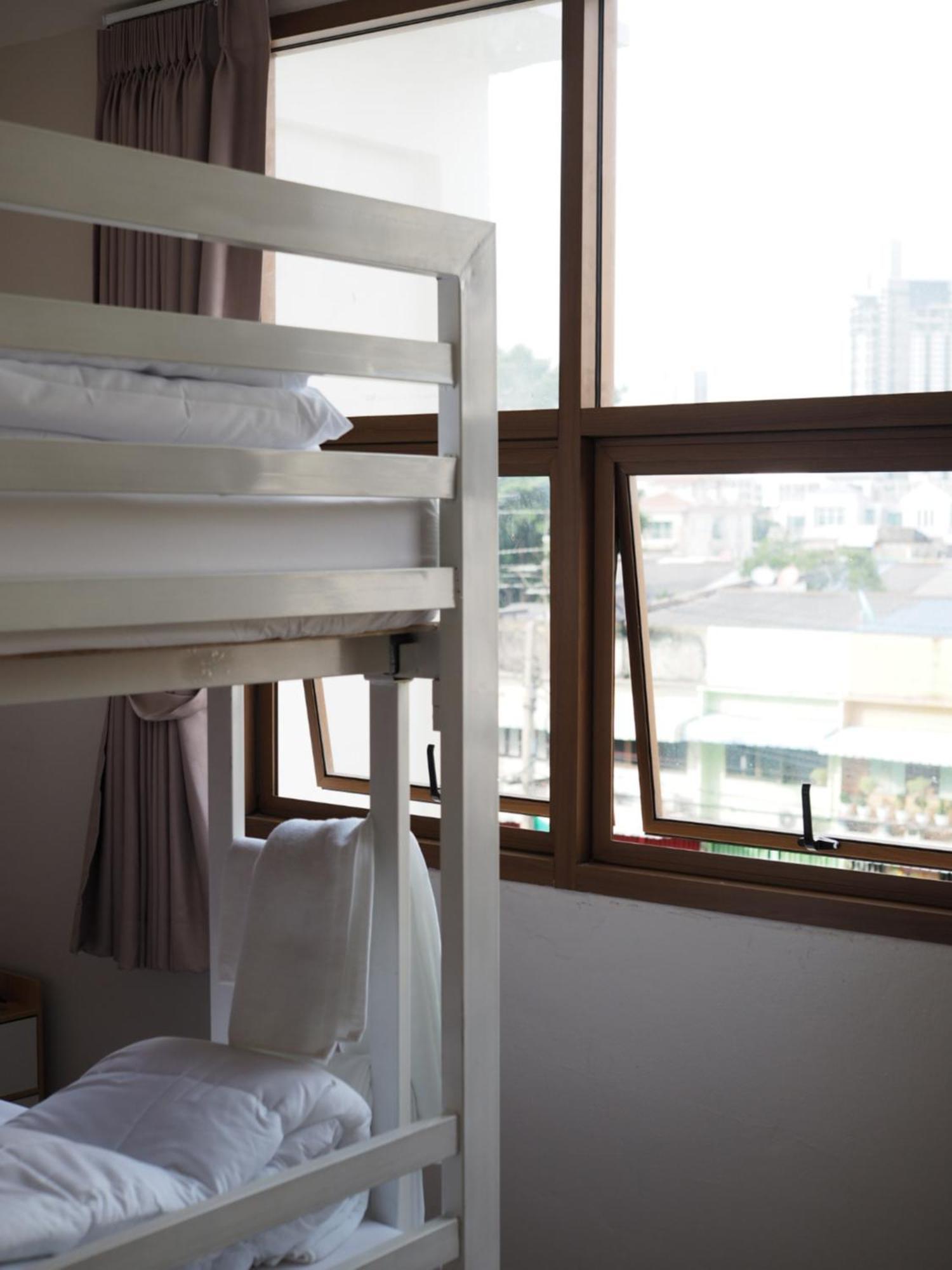 Krung Tone Hostel Bangkok Kültér fotó