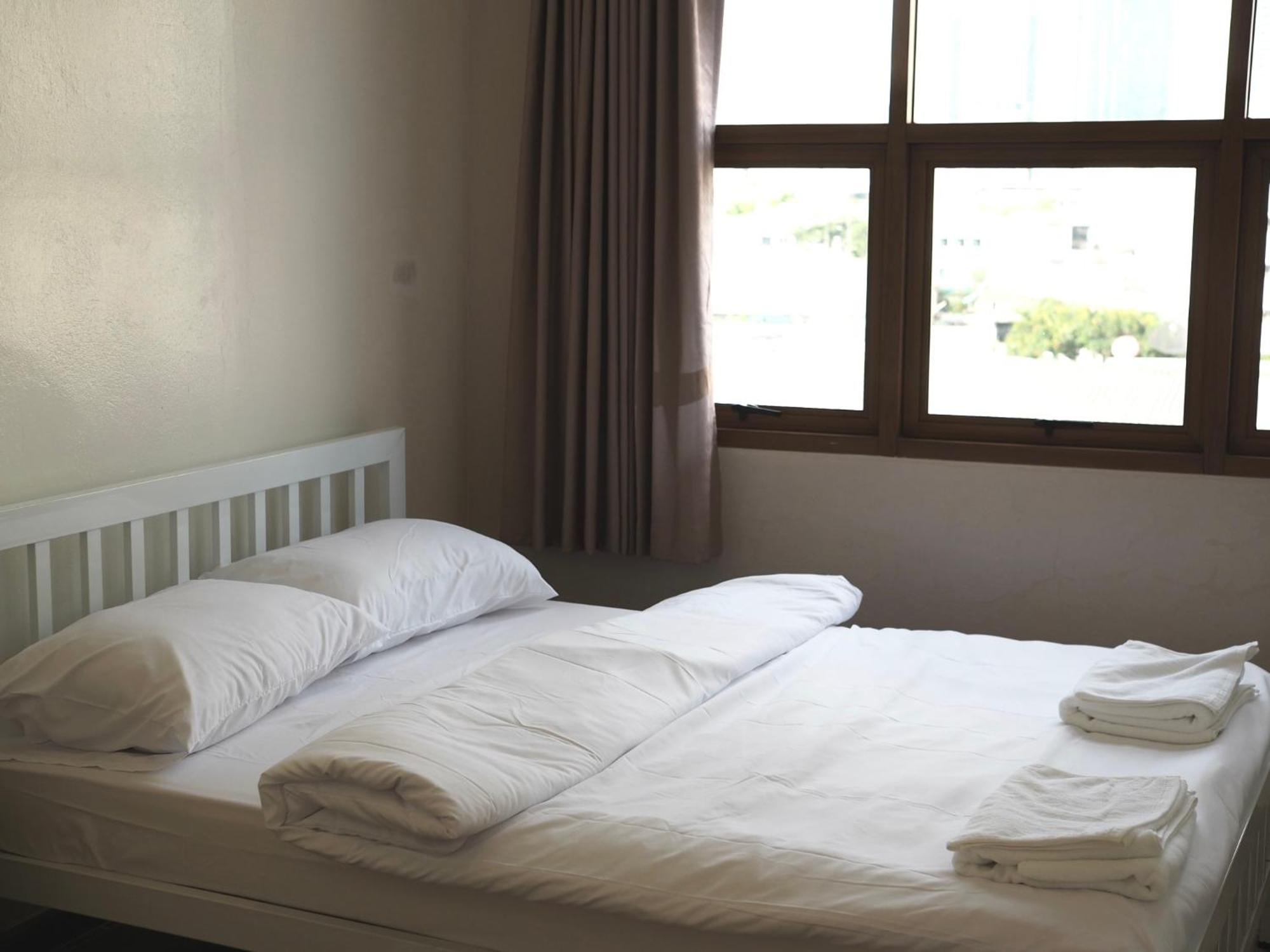 Krung Tone Hostel Bangkok Kültér fotó