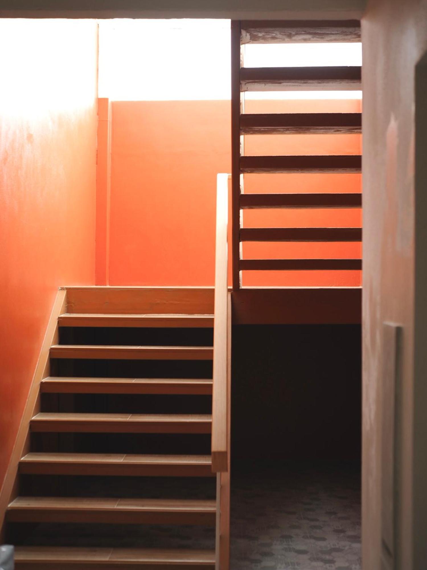 Krung Tone Hostel Bangkok Kültér fotó